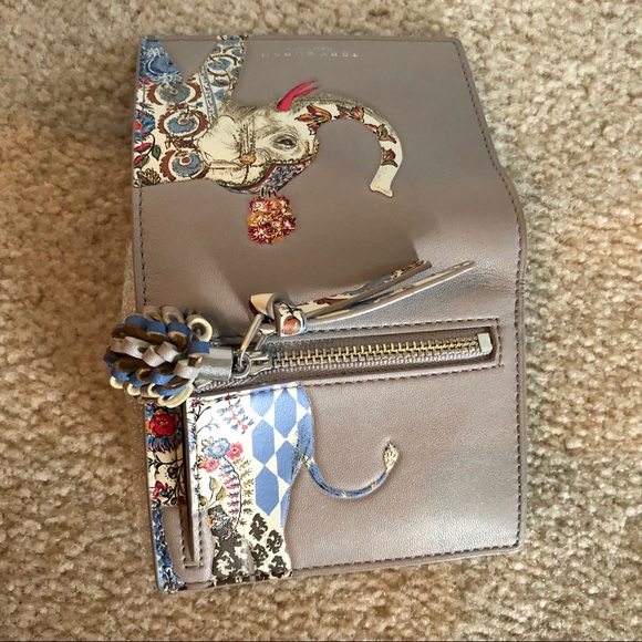 Tory Burch elephant wallet - Picture 4 of 8